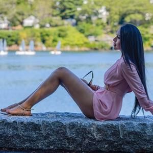 Meet your Posher, Raaquel